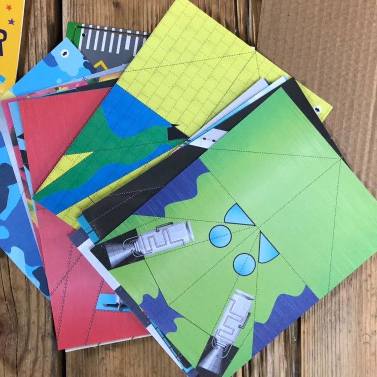 Carlsen Verlag Bastelset für Kinder: Kreatives Bastelset: Turbo-Papierflieger