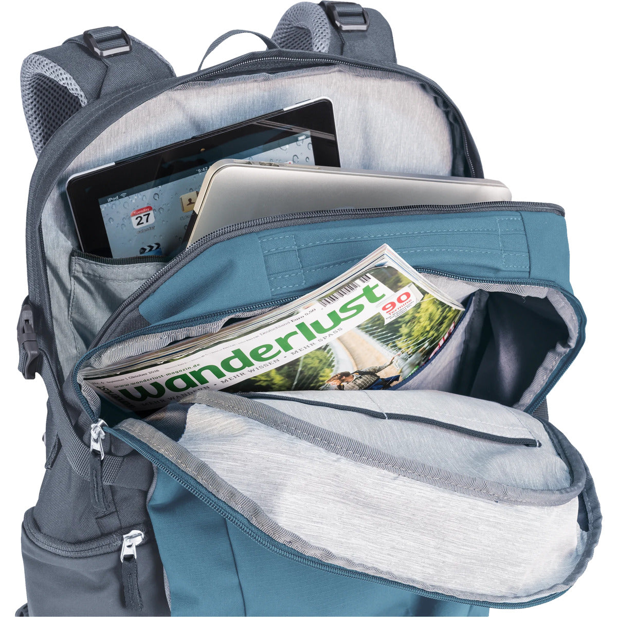deuter-lifestyle-rucksack-gigant-atlantic-266EBD3D8.jpg