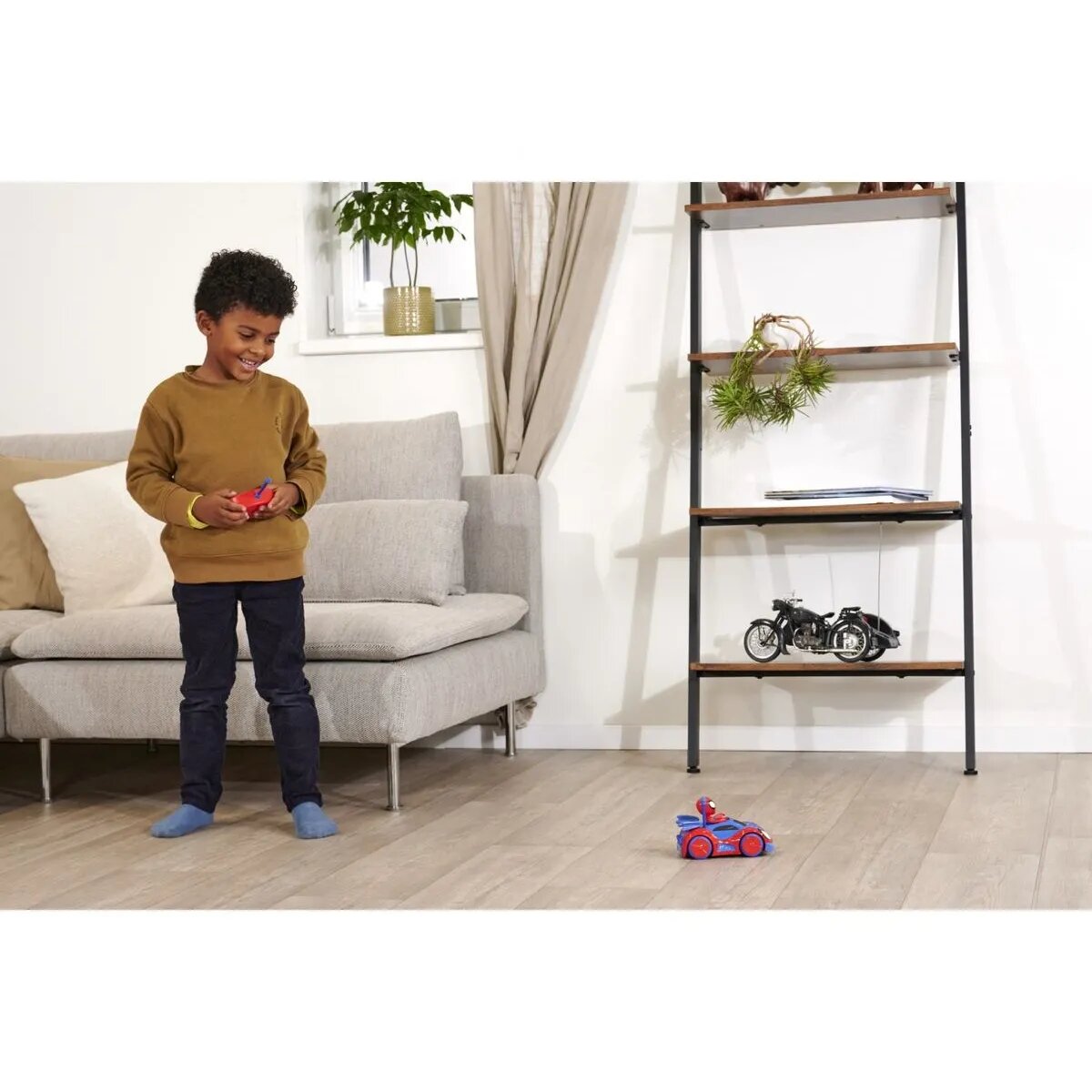 Jada RC Spidey Web Crawler 1:24