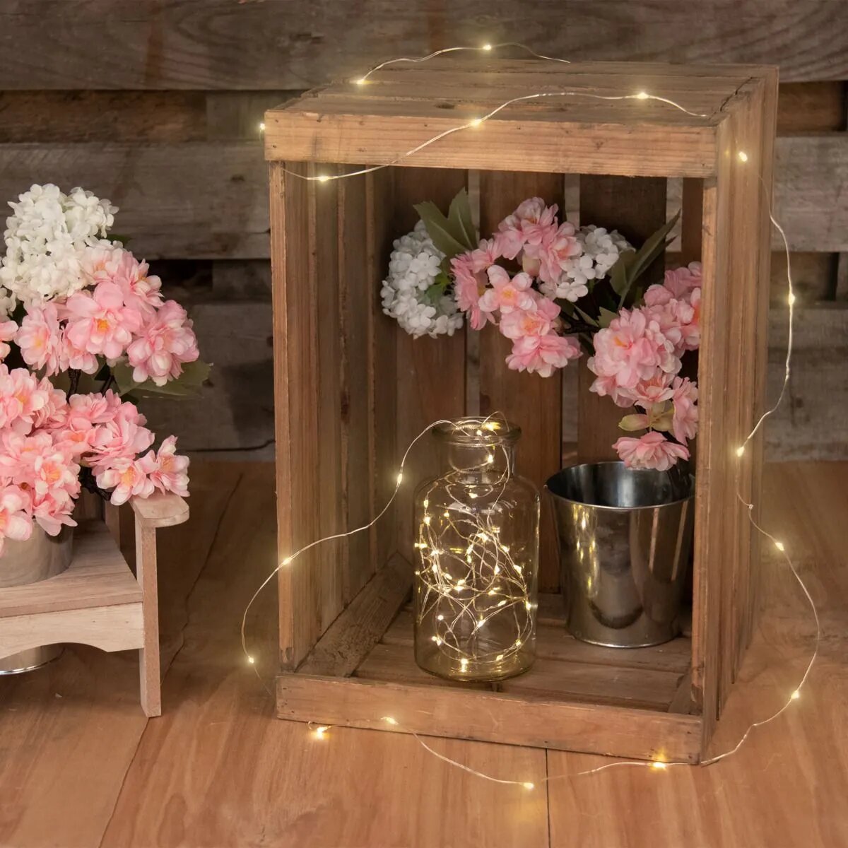 Idena 30er LED Micro-Lichterkette, warmweiß, für innen, batterieb., silberner Draht, Timer