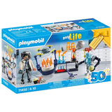 PLAYMOBIL® 71450 my Life - Forscher mit Robotern (50 Jahre PLAYMOBIL®)